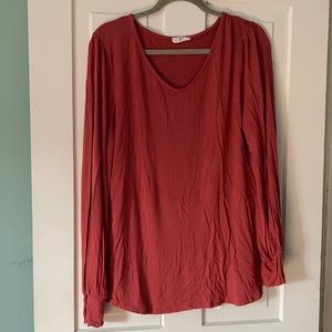 —Large Amelia James Top